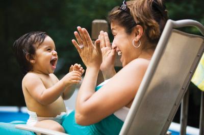 mother-baby-pool-clapping.jpg